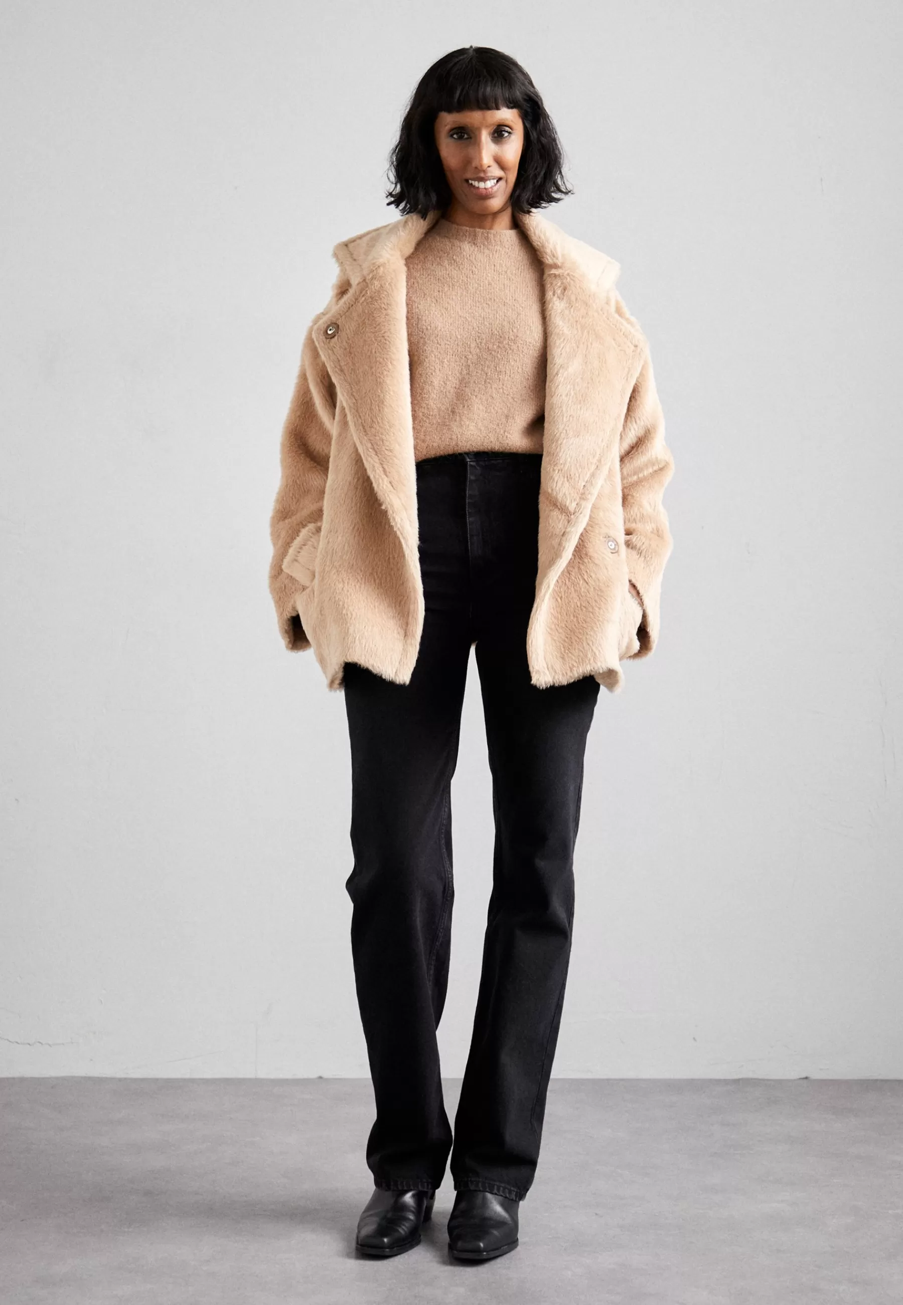 Coat - Manteau Court | RAMUNE PIEKAUTAITE Flash Sale