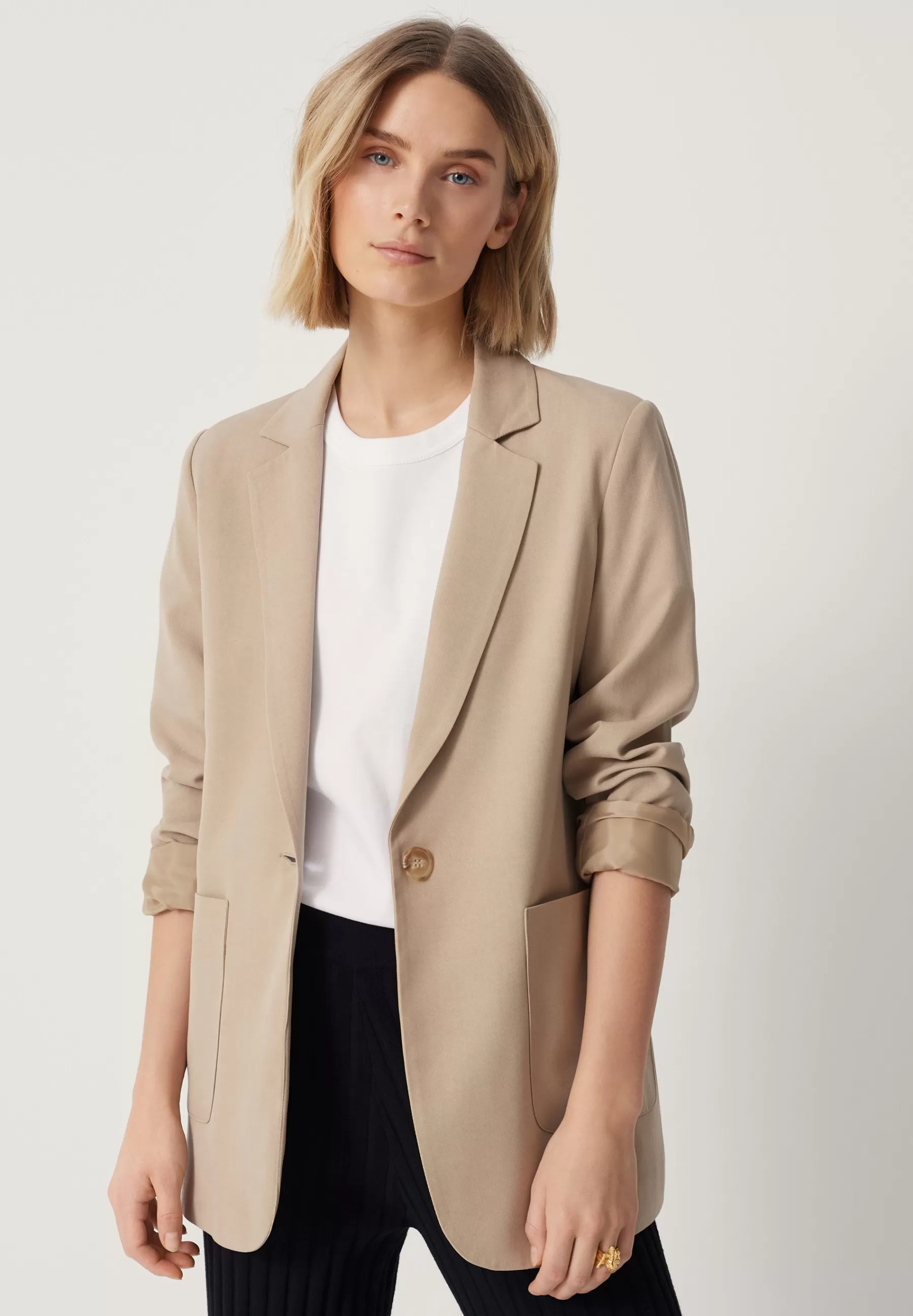 Manteau Court | someday. Cheap