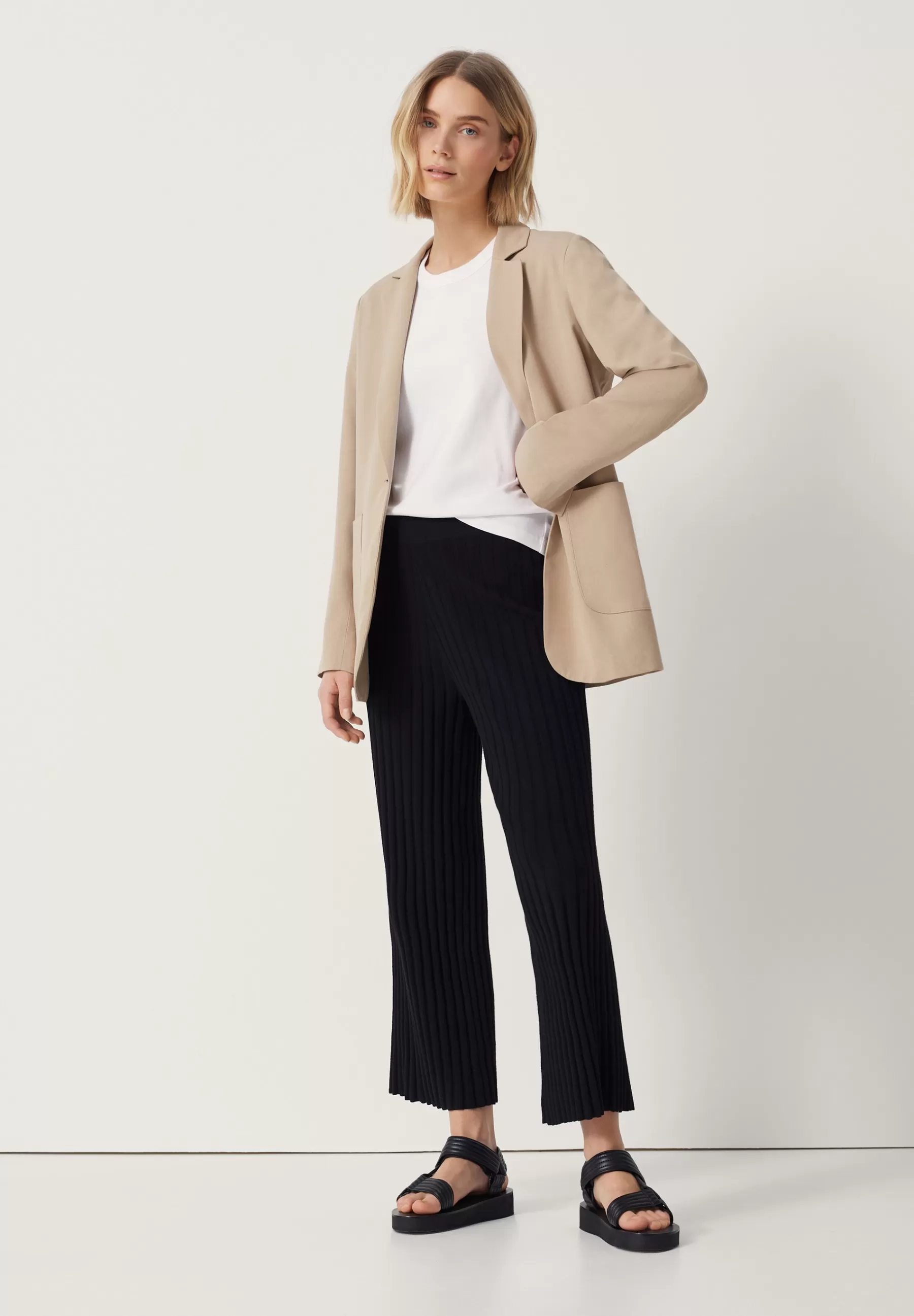 Manteau Court | someday. Cheap
