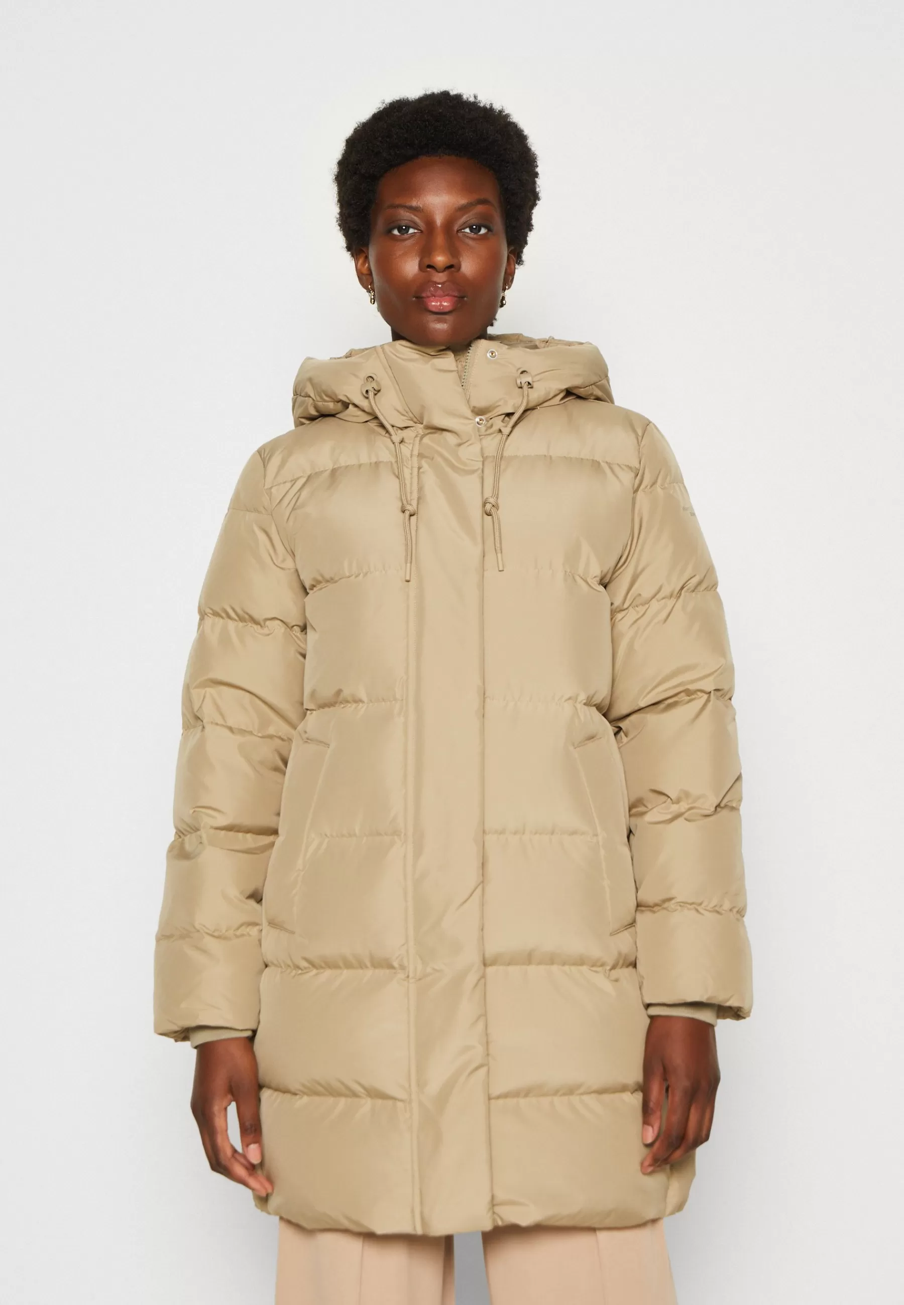 Femme Marc O'Polo DENIM Midi Responsible Puffer With Hood Welt Pockets Sideseam Slits - Doudoune