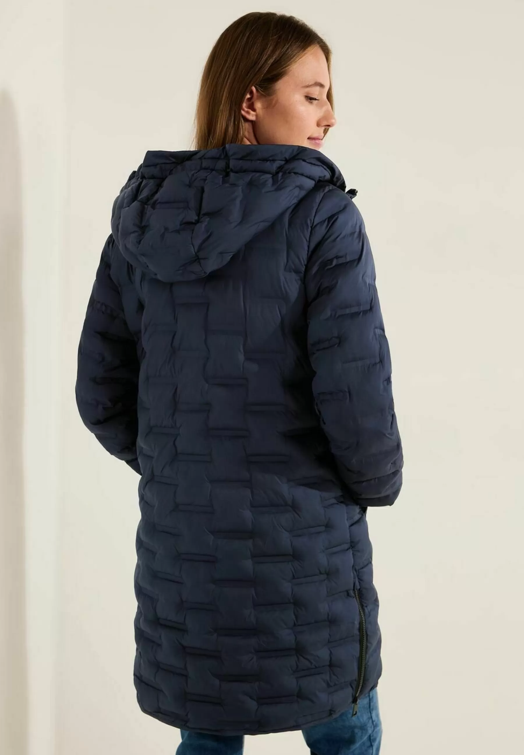 Femme Cecil Mit Moderner Steppung - Manteau D'Hiver