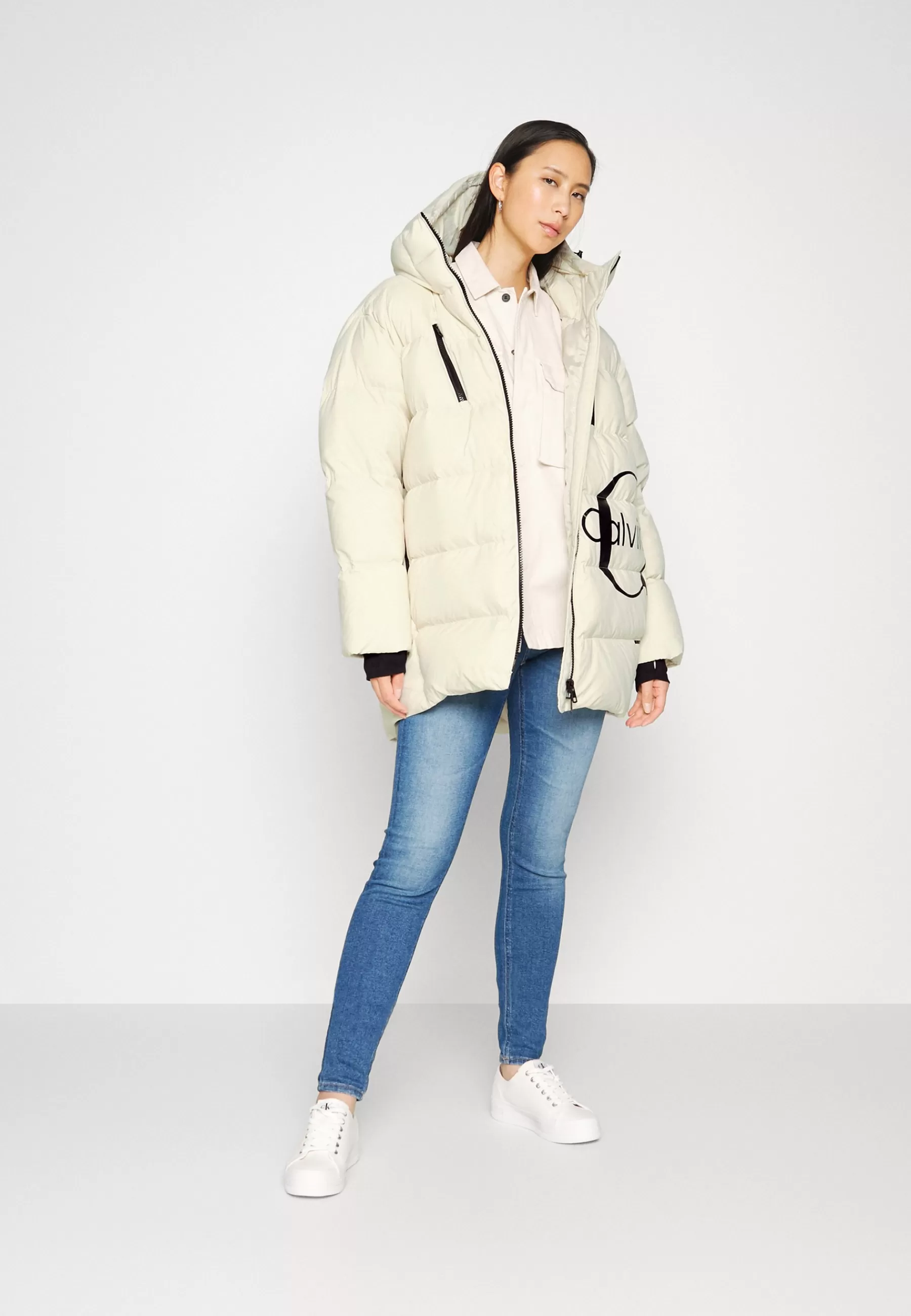 Femme Calvin Klein Jeans Side Monologo Cocoon Puffer - Doudoune